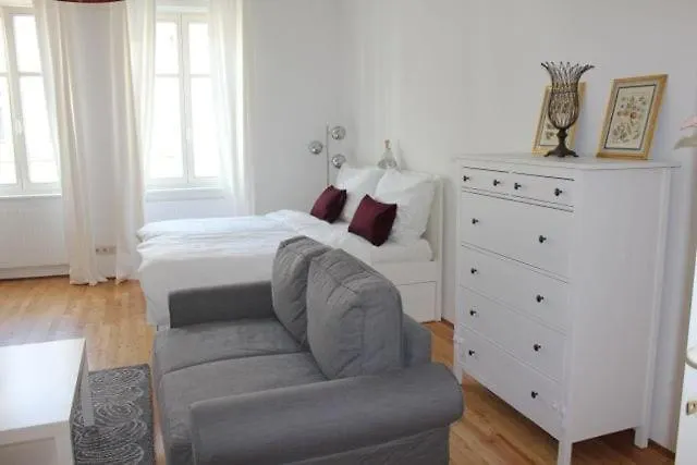 Sehr Zentrales Stadtapartment - Nice Central City Apartment Vienna Austria